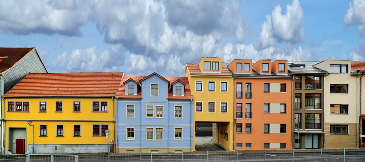 Fassadenansicht nach Sanierung und Neubau, © ProjektStadt